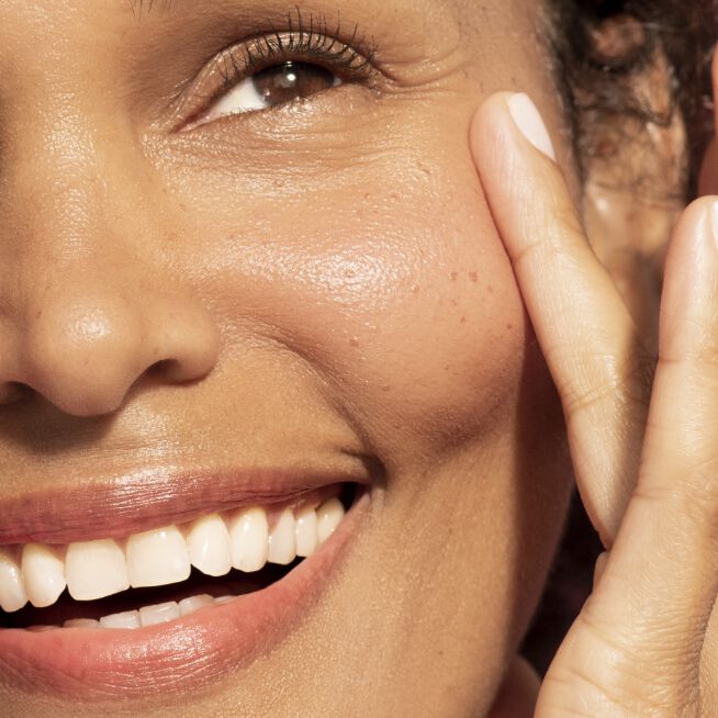 TL Advanced Tightening Neck Cream