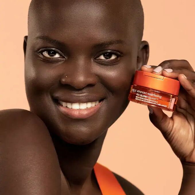 Pro Glowfoliant Microderm Crystals Strivectin US