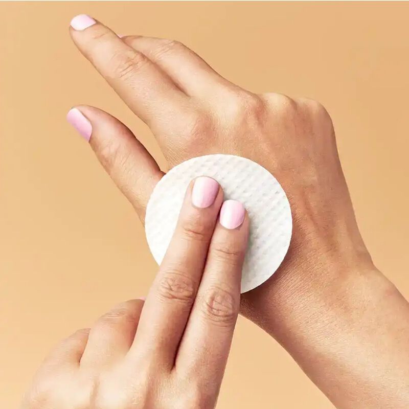 Cotton Wool eye and facial cleansing pads